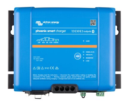 Phoenix Smart IP43 Charger 12/30(3) 230V