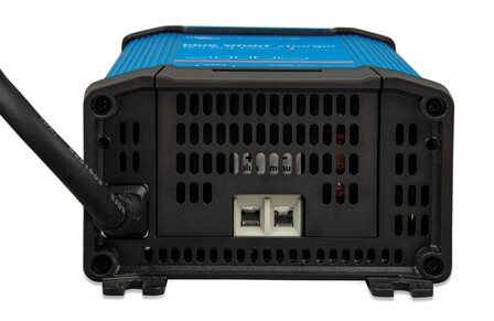 Blue Smart IP22 Charger 24/8 230V CEE 1 uitgang