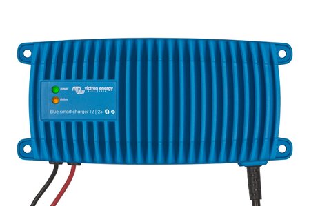 Blue Smart IP67 Charger 24/12 (1+IS) 230V CEE